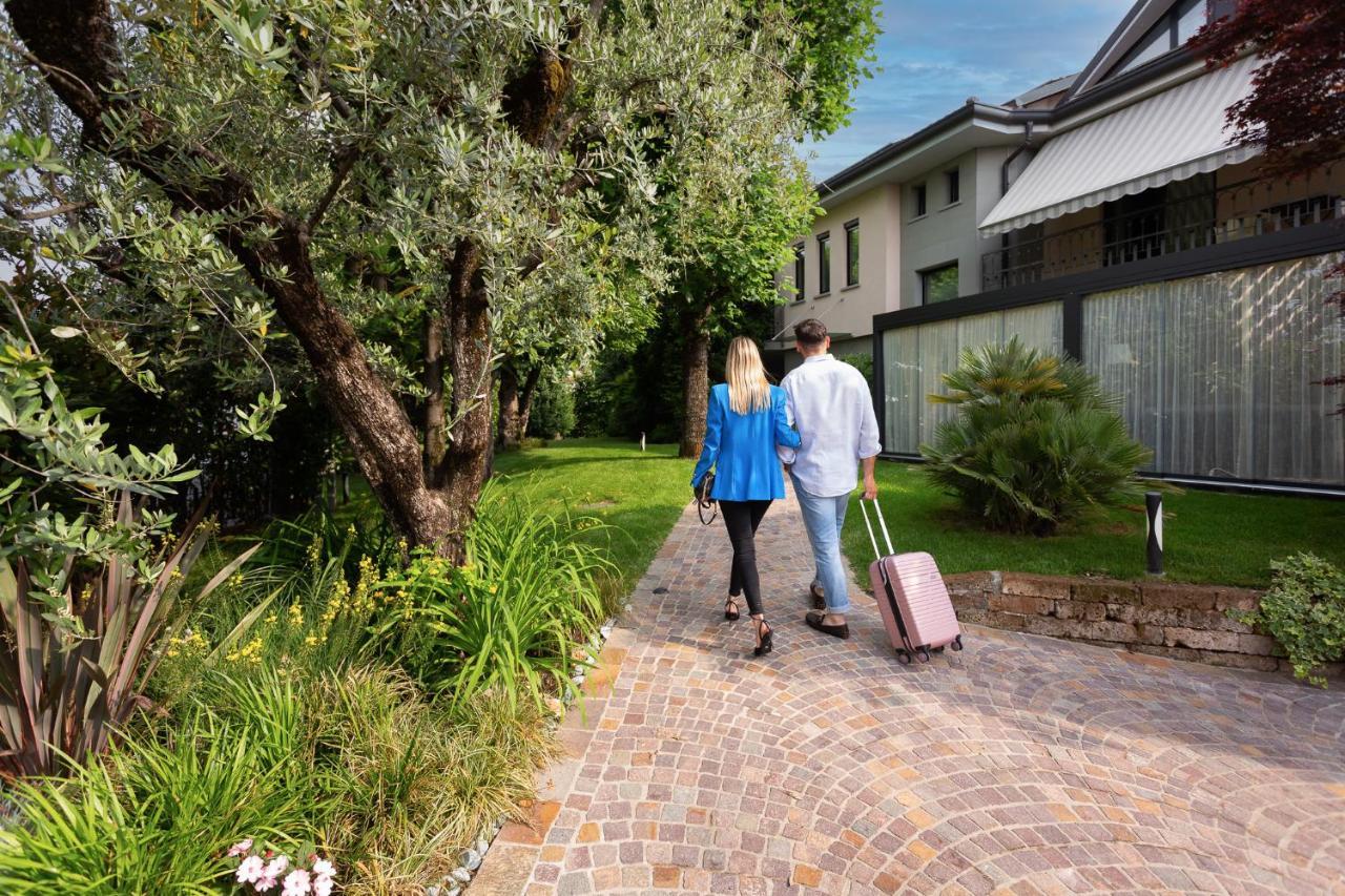 Like Home Boutique Hotel Azzano San Paolo Екстериор снимка