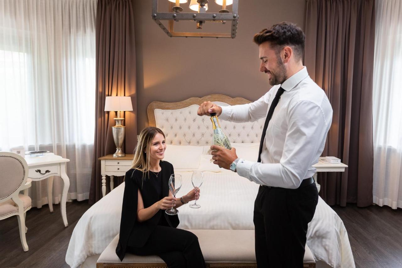 Like Home Boutique Hotel Azzano San Paolo Екстериор снимка
