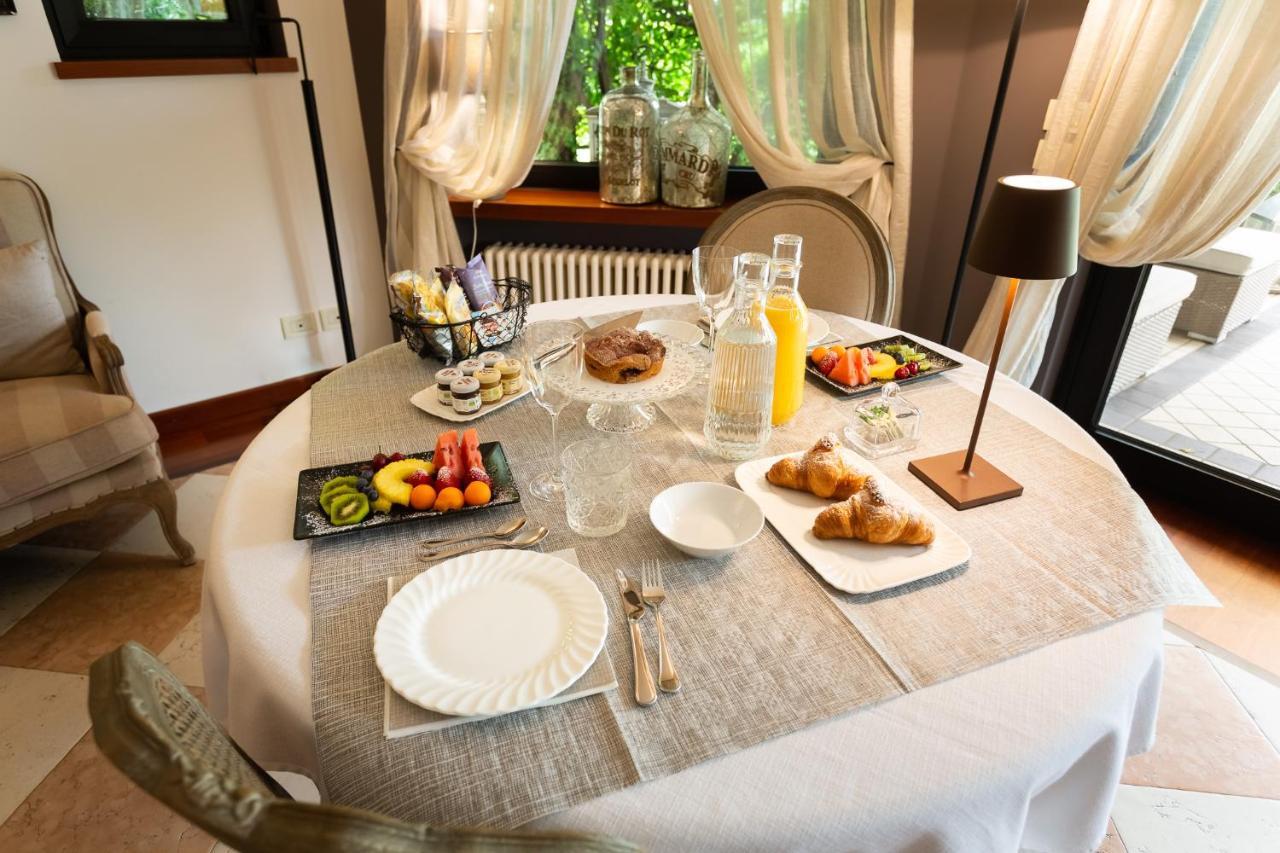 Like Home Boutique Hotel Azzano San Paolo Екстериор снимка