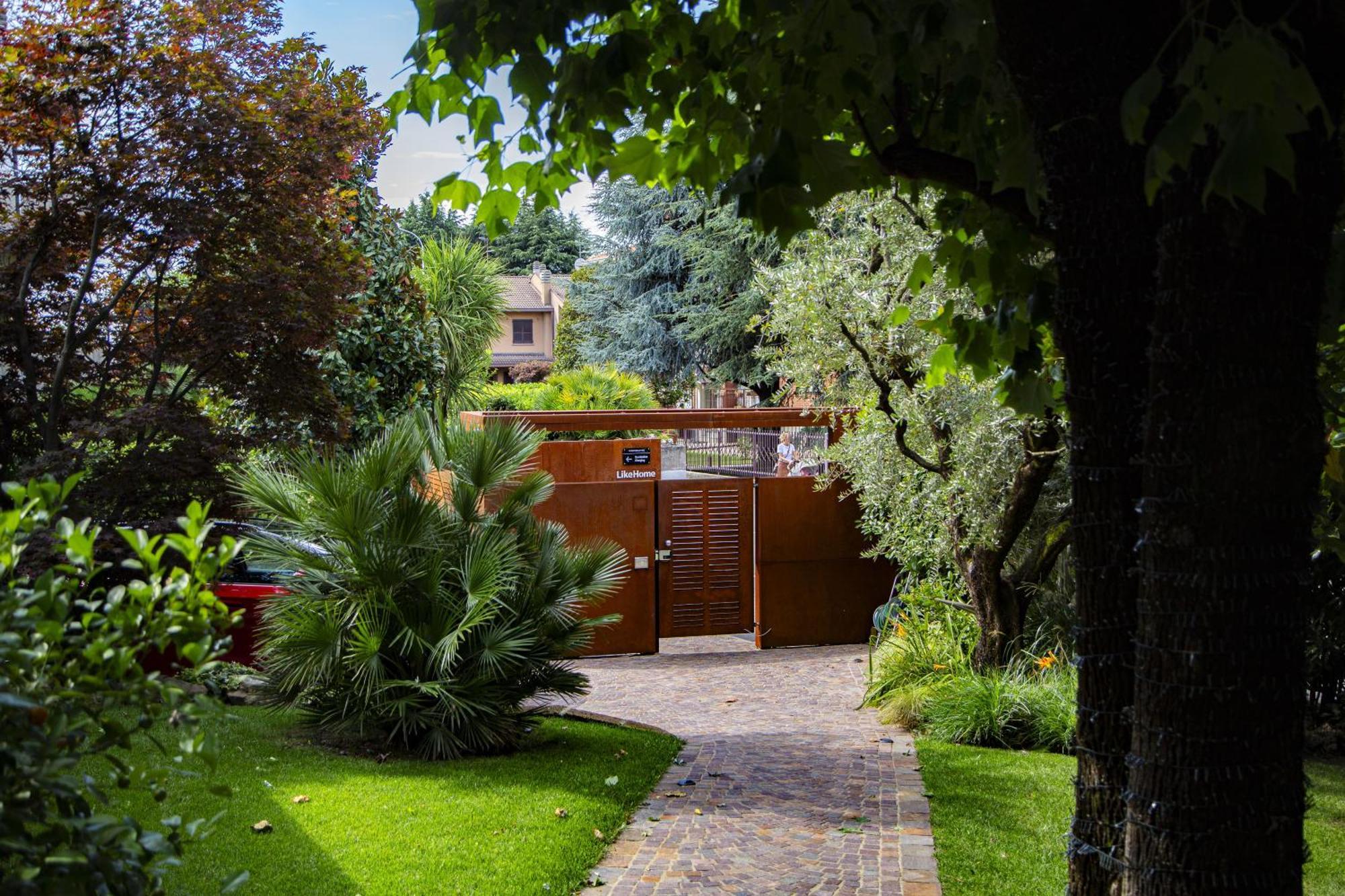 Like Home Boutique Hotel Azzano San Paolo Екстериор снимка